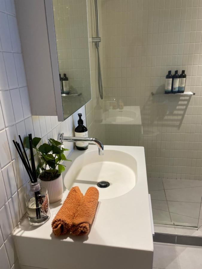 Cozy 1 Bed Apt & Spa,Free Parking ,Phenomena Views Melburne Exterior foto